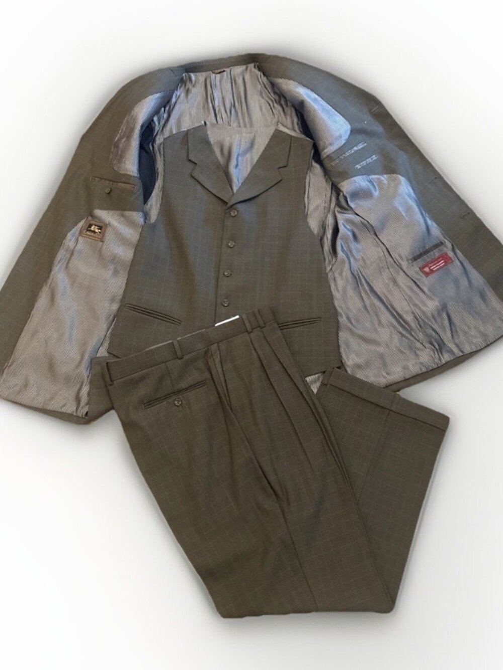 Caravelli Mens 3 Piece Gray Windowpane Suit 46L Jacket Vest 40L Pants Designer
